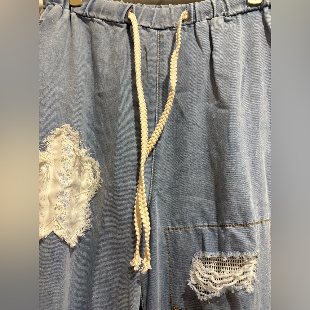 POL BRAND NEW LIGHT DENIM DISTRESSED PATCHWORK JOGGER - Picture 5 of 11